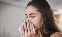 Nhịn hắt hơi có thể gây ra những hậu quả nghiêm trọng nào?