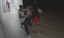 Công an xác minh thông tin cô gái bị đánh hội đồng ở chung cư lúc nửa đêm
