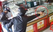 3 nghi phạm tổ chức nổ súng cướp tiệm vàng nhưng... không nhớ mặt nhau