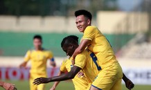 VIDEO: Hàng thủ ‘mơ ngủ’, SHB Đà Nẵng thua đau Sông Lam Nghệ An