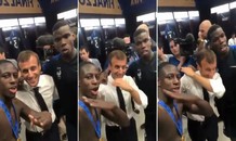 Tuyển thủ Pháp dạy Tổng thống Macron điệu nhảy ăn mừng