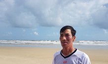 Gặp người phát hiện hàng chục ký heroin trong can nhựa ở bãi biển