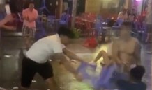 Hỗn chiến kinh hoàng tại phố 'Tây' Bùi Viện, du khách tháo chạy tán loạn