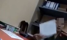 VIDEO ĐỘC QUYỀN: Công an ‘ngã giá’ người dân sửa căn cước tại trụ sở