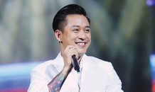 Ca sĩ Tuấn Hưng xuất hiện trong clip xô xát ở bar lan truyền chóng mặt