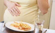 Phụ nữ không nên ăn gì khi mang thai?