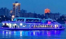 Tàu chở khách chạy bằng điện lớn nhất Trung Quốc