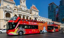 Dạo quanh TP HCM trên xe buýt mui trần