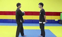 Lập kỷ lục đốt cháy 21 que diêm bằng côn nhị khúc trong một phút