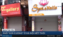 Phố 'tấc đất tấc vàng' ở Hà Nội hắt hiu vì COVID-19