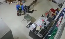 Phút nhân viên cây xăng ở Hà Tĩnh quật ngã tên cướp có dao