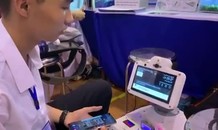 Robot quản gia của học sinh Trà Vinh