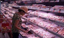 Thị trường ngày 7/9: Châu chấu 'cháy' hàng, thịt nhập khẩu không có SARS-CoV-2