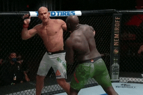 Võ sĩ UFC tung loạt 22 cú đấm ‘thần sầu’ hạ knock-out đối thủ