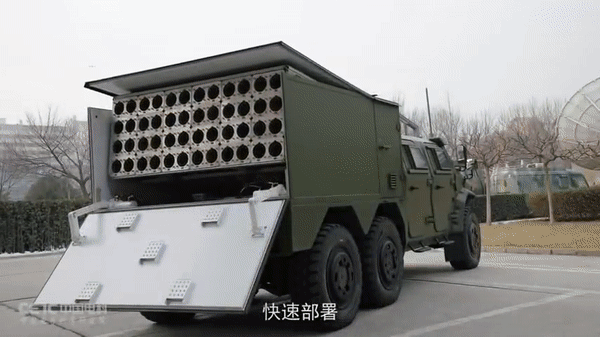 Trung Quốc thử nghiệm phóng máy bay tự sát từ xe tải, trực thăng