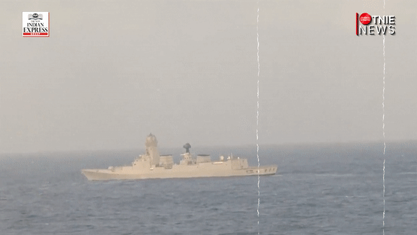 Ấn Độ phóng tên lửa siêu thanh Brahmos từ tàu khu trục