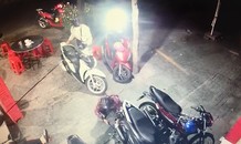 Vào đám tang ở Sài Gòn trộm 2 xe máy đắt tiền