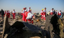 Khoảnh khắc nghi tên lửa Iran bắn trúng máy bay Ukraine chở 176 người