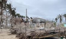 Những 'ngôi nhà cổ tích' ở đảo Lý Sơn hoang tàn sau bão