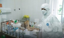 Các bệnh nhân COVID - 19 nặng ở Bệnh viện Phổi Đà Nẵng được điều trị ra sao?