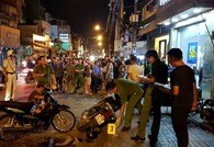Táo tợn gí roi điện, cướp xe SH ngay giữa đường