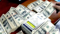 Ngân hàng đồng loạt tăng giá bán USD Ngân hàng đồng loạt tăng giá bán USD