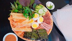 Cất bằng kỹ sư đi làm bánh cuốn