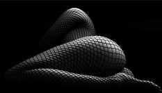 Triển lãm nude Thái Phiên: Hở bạo Triển lãm nude Thái Phiên: Hở bạo