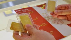 Giá vàng miếng trong nước cao hơn thế giới 3 triệu đồng Giá vàng miếng trong nước cao hơn thế giới 3 triệu đồng