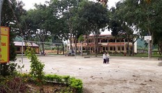 Huyện thoát nghèo, Giáo viên mất ăn mất ngủ vì bị cắt hỗ trợ Huyện thoát nghèo, Giáo viên mất ăn mất ngủ vì bị cắt hỗ trợ