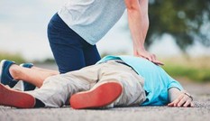 Hồi sinh một người bị ngưng tim như thế nào?