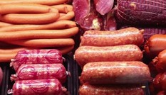 Ăn 50 g thịt chế biến sẵn mỗi ngày tăng nguy cơ ung thư