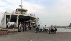 Phà Vàm Cống trăm tuổi ngưng hoạt động