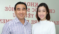 Hoa hậu Mỹ Linh hội ngộ Quyền Linh khi đăng ký hiến tạng