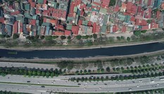Hà Nội loay hoay 'cứu' sông Tô Lịch