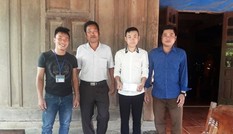 Tặng huy hiệu tuổi trẻ dũng cảm cho nam sinh cứu người khỏi nước lũ