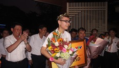 Quán quân Olympia 2019 Trần Thế Trung 'về nhà'