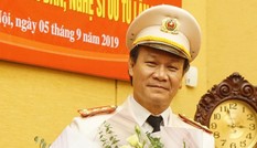 Bộ trưởng Bộ Công an tôn vinh ông Cấn ‘Quỳnh búp bê’ và 4 nghệ sĩ công an