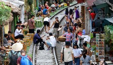 Bộ Văn hóa nói về kinh doanh cà phê đường tàu ở góc độ du lịch