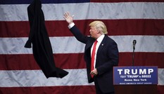 Suy đoán về trang phục của ông Trump trong lễ nhậm chức