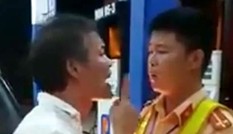 Tài xế xe biển xanh bị phạt vì tát cảnh sát giao thông