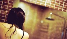 Người phụ nữ bị gã trai trẻ tống tiền bằng clip 'nóng'