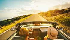 Lái ôtô đường dài dưới trời nắng nóng cần chú ý gì?