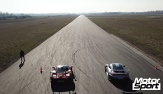 McLaren Senna so kè tốc độ với Porsche 911 G2 RS