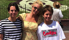 Britney Spears không được gặp con