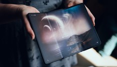 Khám phá smartphone màn hình gập làm 3 dị nhất hiện nay