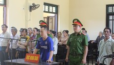 Bố bị xúc phạm, con tát hàng xóm tử vong