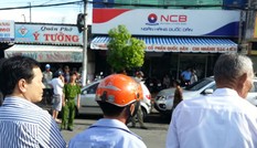 Cách chức giám đốc lạm quyền, chi nhánh ngân hàng bị vây