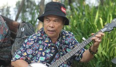 Tiếng đàn Banjo cuốn hút người Hà Nội giữa tiết trời lập Đông