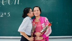 Xúc động ảnh kỷ yếu đặc biệt 'Có những điều con chưa dám nói'